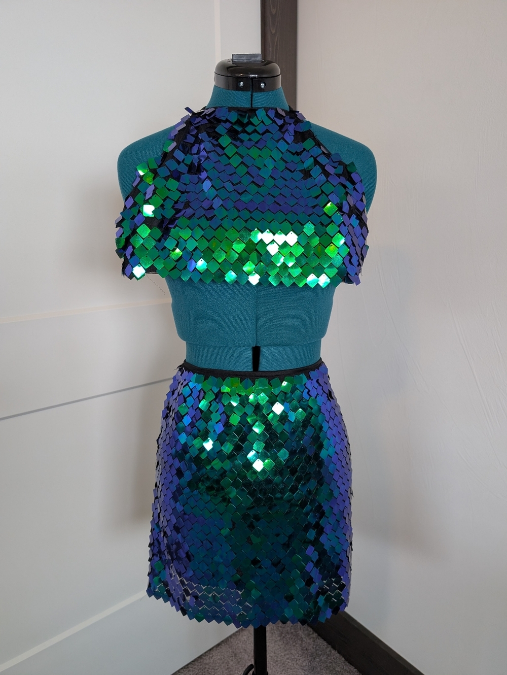 Iridescent Sequin Two-Piece Crop Top & Mini Skirt - Green/Blue
